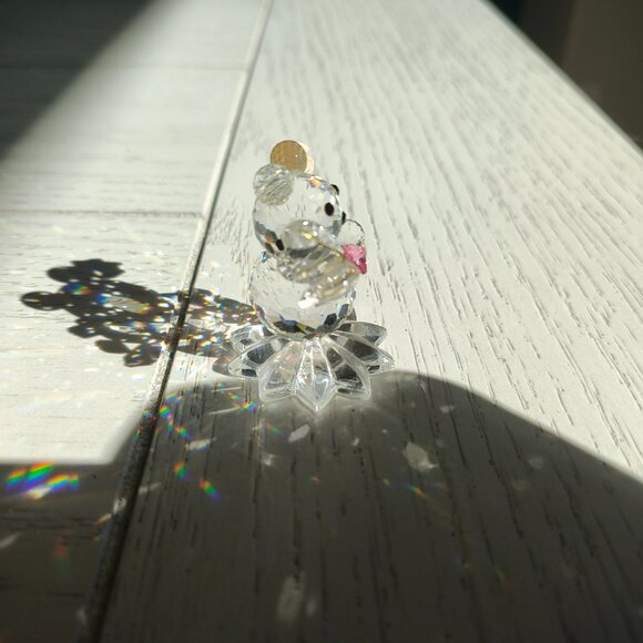 Miniature Crystal Bear Figurine With Heart, Flower, and Butterfly - Beautiful - Picture 5 of 10